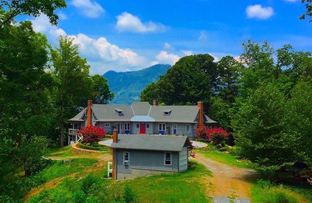 1920 Historic Mountain Home