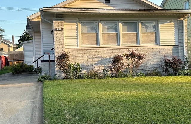 1923 Mishawaka Cottage Charm