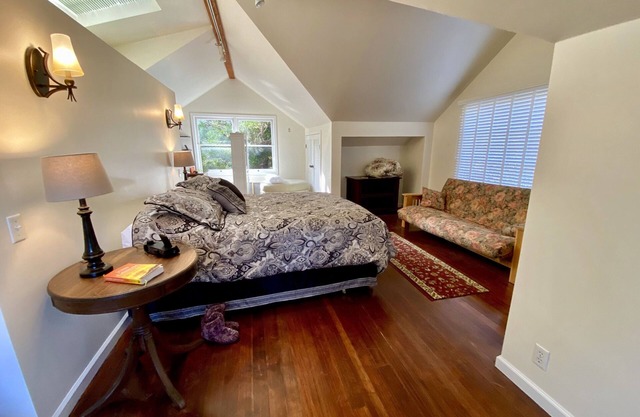 1938 Baum Top 2 Geschichte Carmel-By-The-Sea Cottage