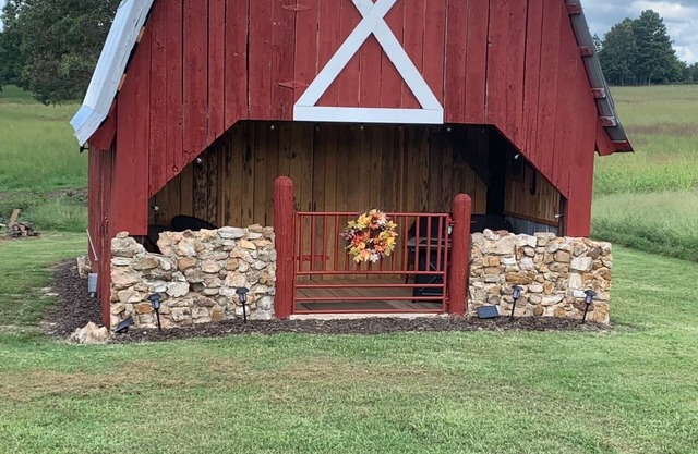 1940's vintage barn restored, charming countryside