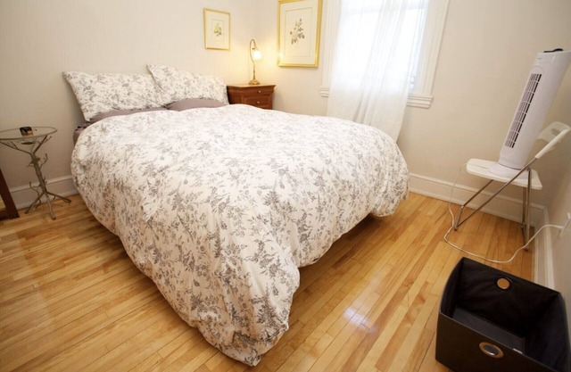 #195 Modern & Spacious Condo Rosemont