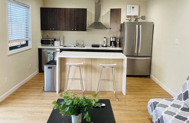 1B1B New Construction unit with free parking