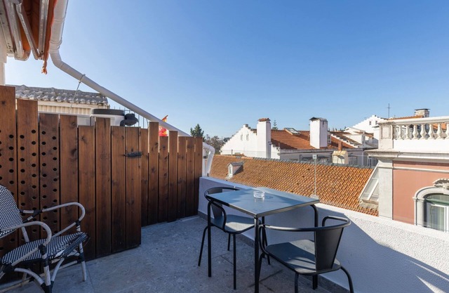 1BDR Apartment w/ Terrace and View by LovelyStay