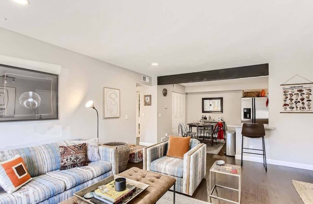 1Bed 30+Day w/Pool Access | Lakewood