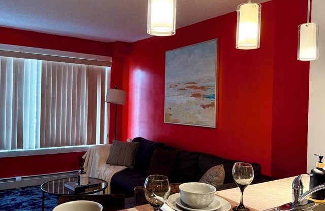1Bed Lush Condo| Clearview recreation center