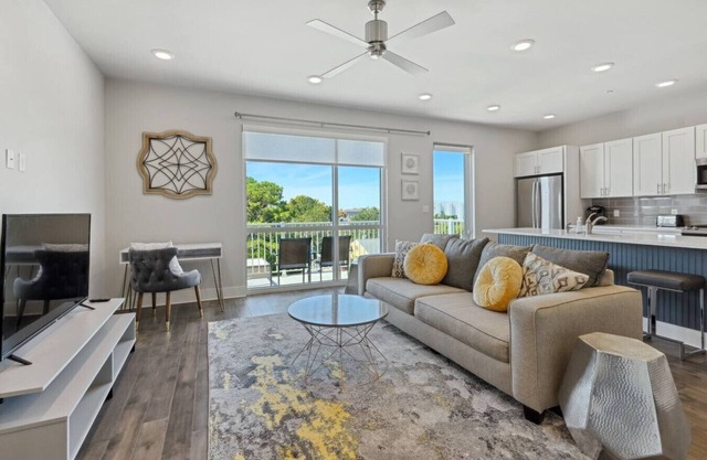 Bywater Condo In New Orleans