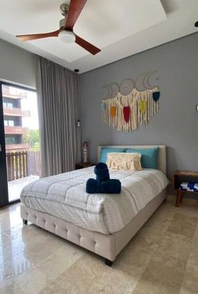 1BR con entrada gratuita club de playa hábitas