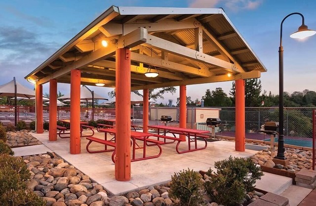 1br Condo Explore Vineyards & Outdoor Adventures!