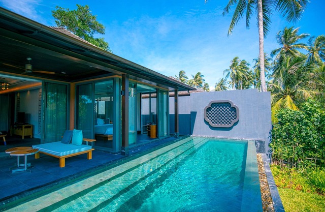 1BR Luxus Pool Villa