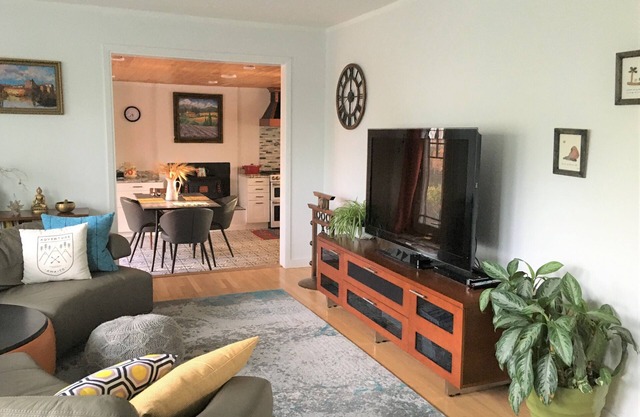 1BR + Office House in Los Alamos downtown. 9 min to LANL