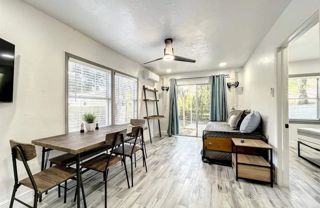 Relaxing 1BR Stay Fast Wi-Fi Pet Friendly
