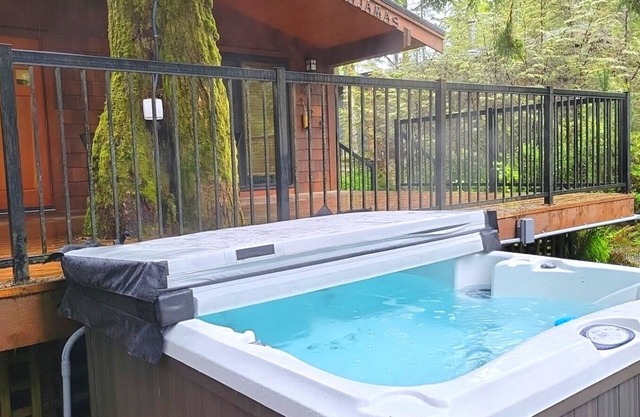 1BR - Pet Friendly - Sleeps 4 - Hot Tub