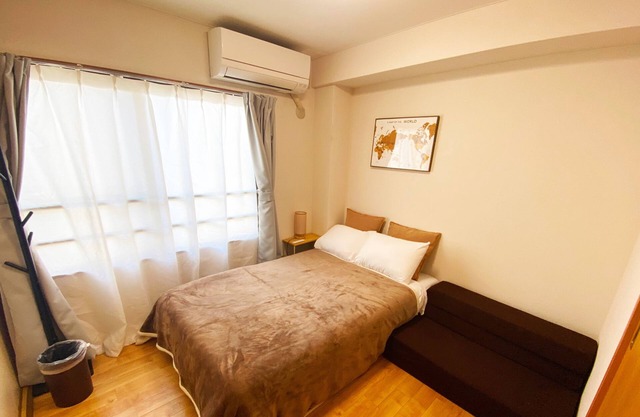 1minute walk to station, direct bus to Haneda Airport! Easy access!