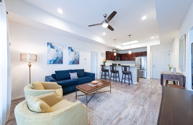 1N| Cozy Urban Living in Lifestyle Center| Charm in KAT