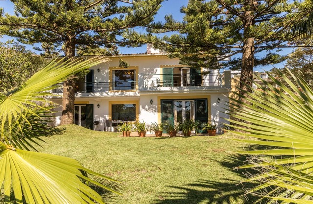 Ferienwohnung 'Villa Echium T2' im 1. Stock mit zwei Schlafzimmern und Gemeinschaftsgarten
