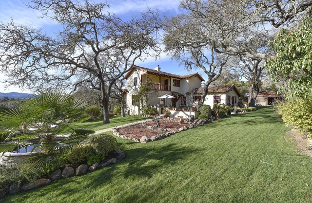 2 1/2 Acre Secluded Country Property minutes from Downtown Napa
