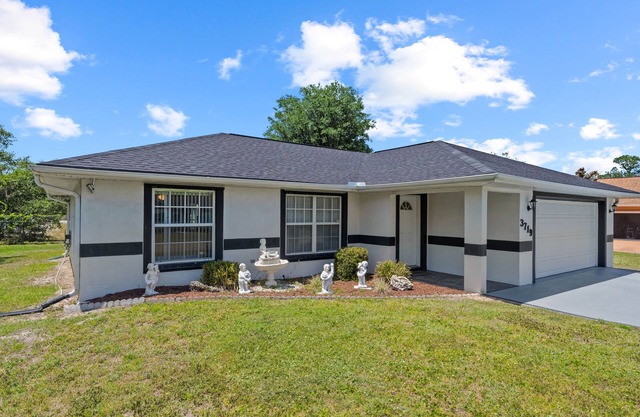 Serene 2-bed/2-bath home w/garage in Sebring, Fl. AC, Wi-Fi, patio & grill