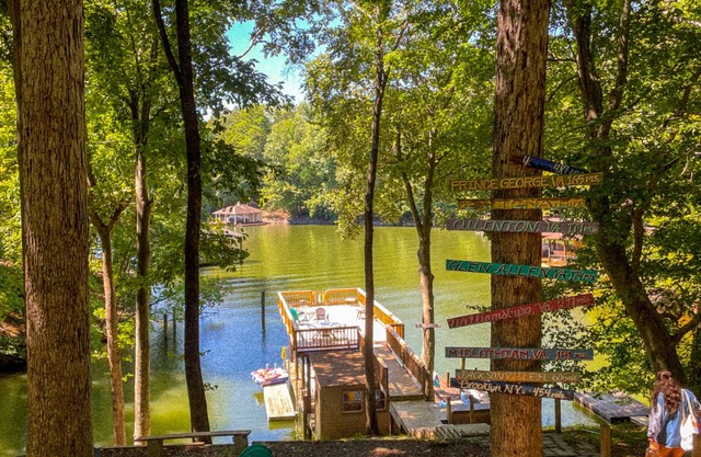 2. 5 Hektar Wald in einer ruhigen, tiefen Wasserbucht - schaffen Sie großartige Urlaubserinnerungen
