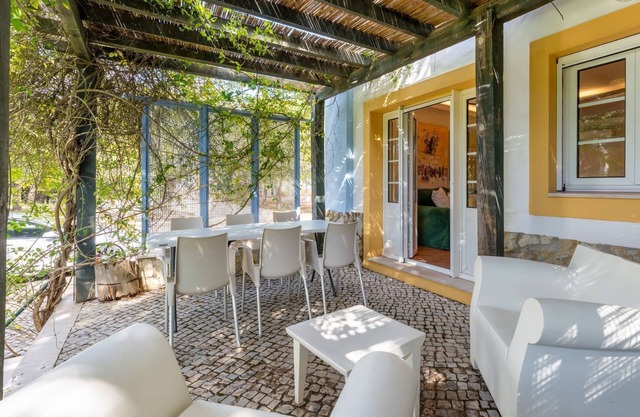 2 BDR House W/Terrace in Praia Verde by LovelyStay