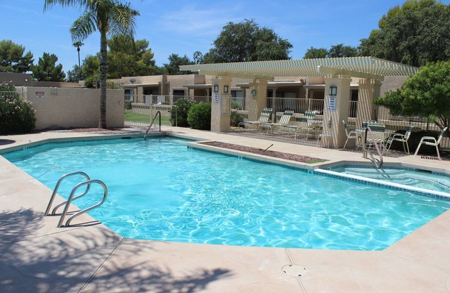 Renoviert 2 Schlafzimmer, 2 Bäder Casita in Westbrook Village mit Pool / Whirlpool