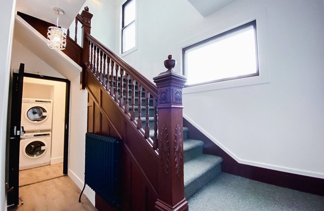 2 BDRM Downtown Sarnia Executive Suite