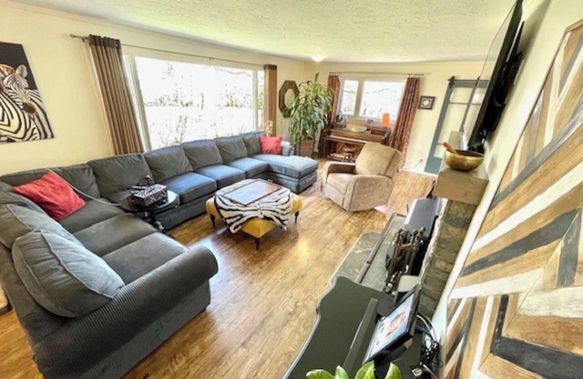 2 Bdrm home w/ Beach access- Shediac,NB