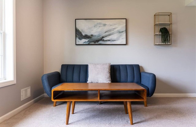 #2 *Beautiful 1 BR Apartment - Central CT*