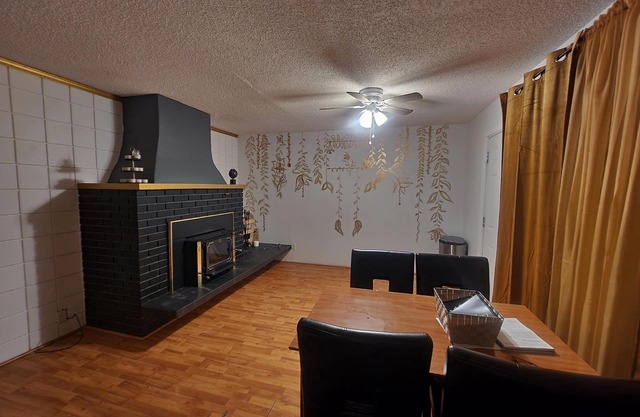 2 Bed 2 Bath a walk from the lake