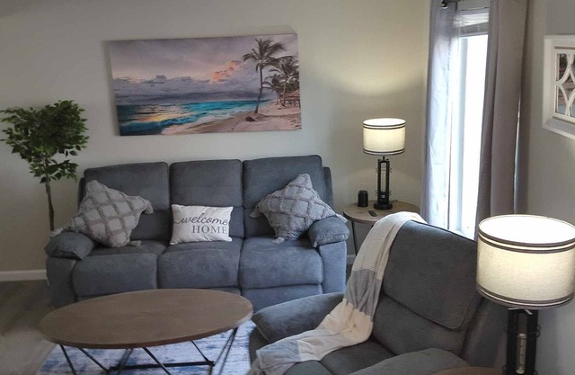 2 bed apartment within 30 minutes of multiple hospitals and GM Proving Ground