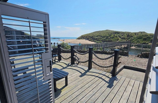 2 Bed Cottage-Sleeps 4-Harbour & Sea View