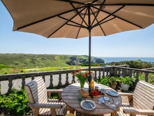 2 Bed in Mullion Cove 52468