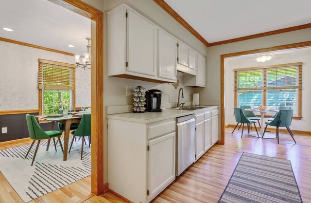 2-Bedoom House,King Bed,Tvs, office,Grill, Crib,5G,Kids Essentials, In Bond Park