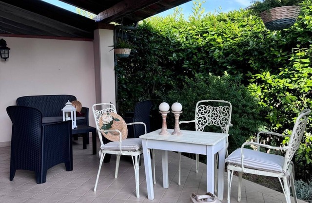 2 Bedroom Private vacation home in Torre del Lago Puccini
