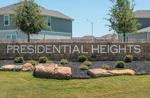 2 Bedroom/1 Bath New Home (with pool)