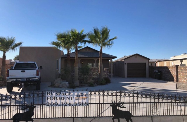 2 bedroom/2 bath Home with RV space and Casita