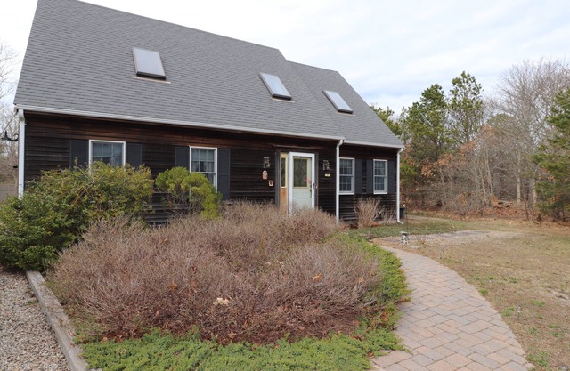 2 bedroom 2 bath one mile from beaches