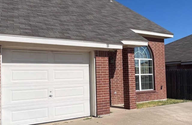 2 bedroom 2 bathroom in Killeen!