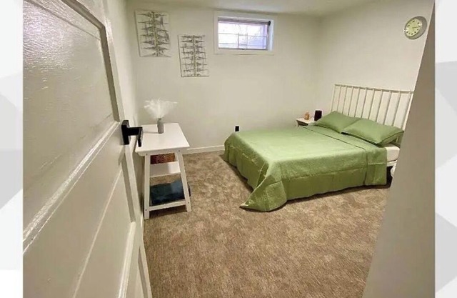 2-bedroom 2 washroom house in Edmonton