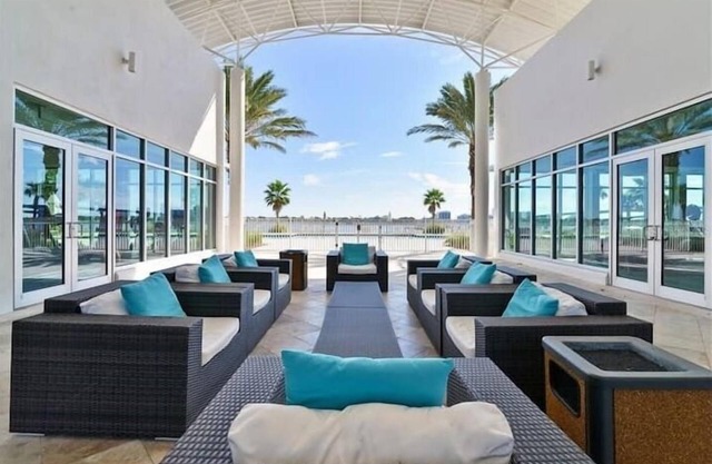 2 Bedroom 808436 by Houzlet