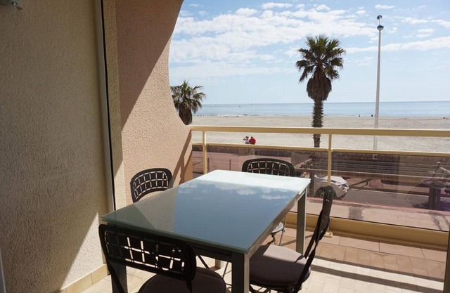 2-Zimmer-Wohnung mit Strandterrasse Canet Plage