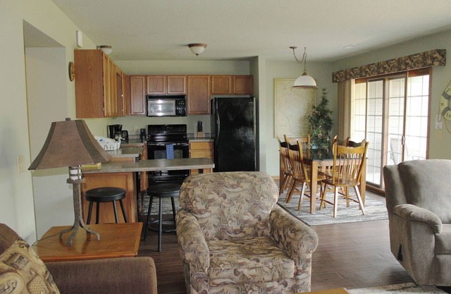 2 bedroom accessible unit Lynx Lake in Eagle River