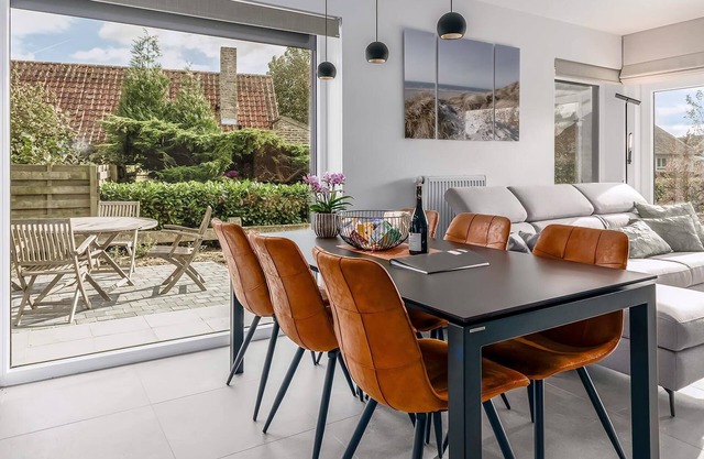 2 bedroom accommodation in Oostduinkerke