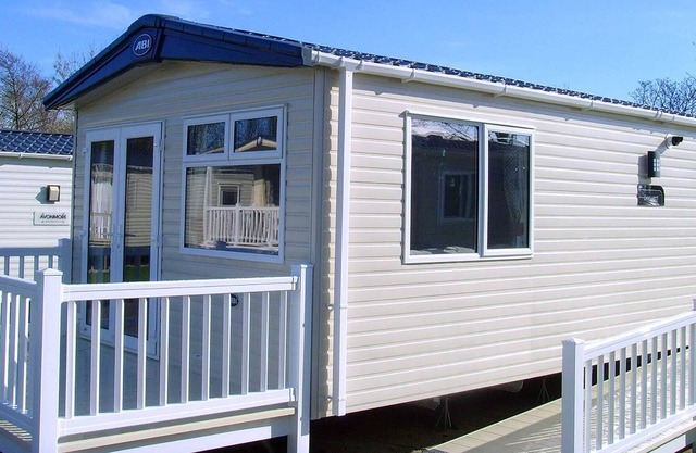 2 bedroom accommodation in Mowbreck Park