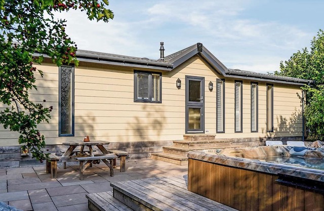 2 bedroom accommodation in Cannington