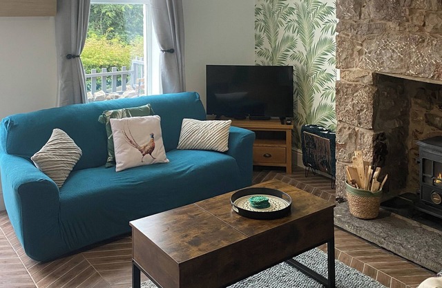 2 bedroom accommodation in Llysfaen, near Colwyn Bay