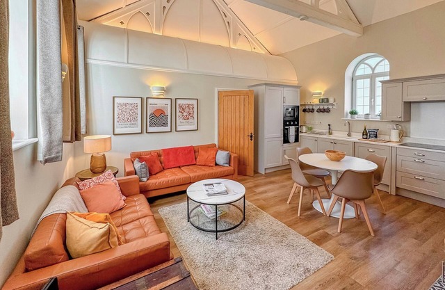 2 bedroom accommodation in Wenhaston, near Halesworth