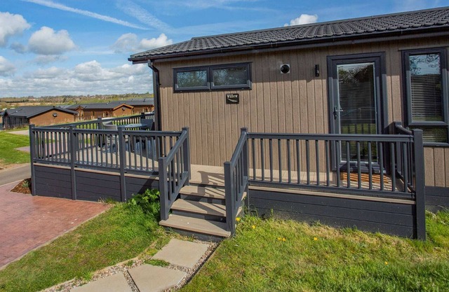 2 bedroom accommodation in Tewkesbury