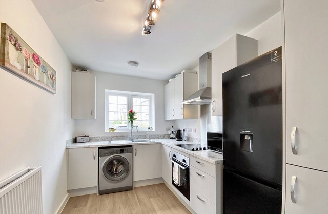 2 bedroom accommodation in Hawkesbury Upton, Badminton
