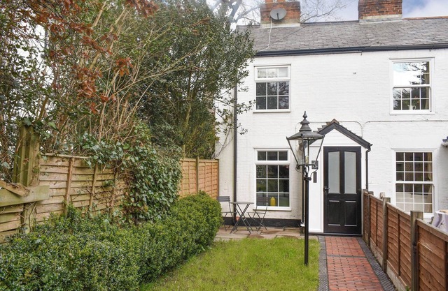 2 bedroom accommodation in Lyndhurst