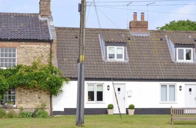 2 bedroom accommodation in Shouldham
